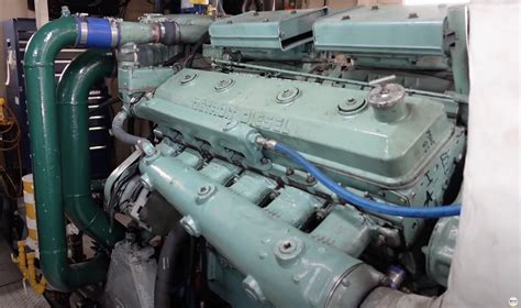 detroit 12v71 specifications