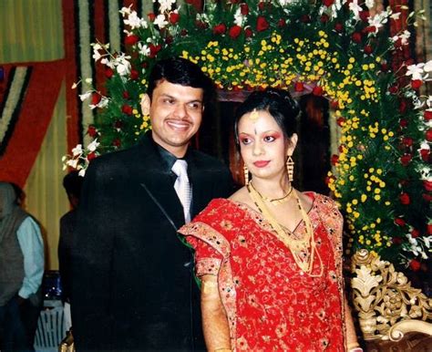 devendra fadnavis wife biography