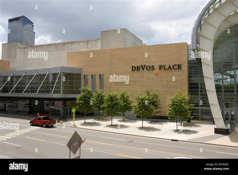 devos place michigan