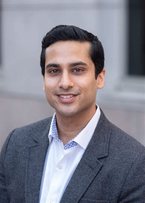 dhruv khullar wiki