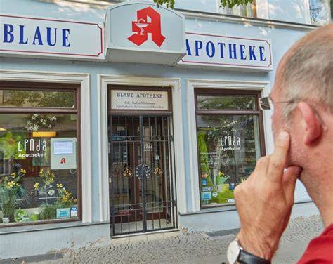 die blaue apotheke