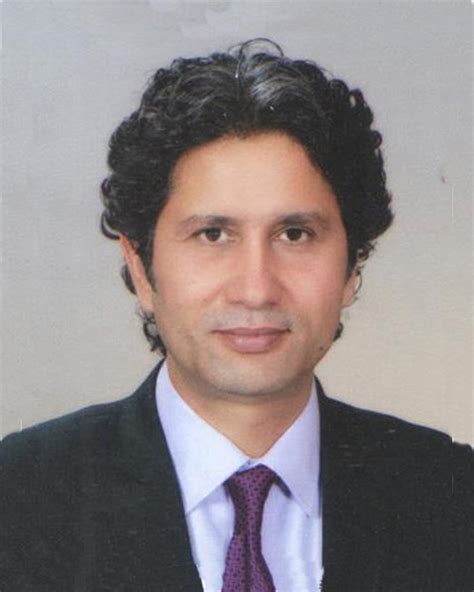 dil bhushan pathak biography examples