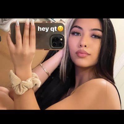 dineromia OnlyFans leaked content