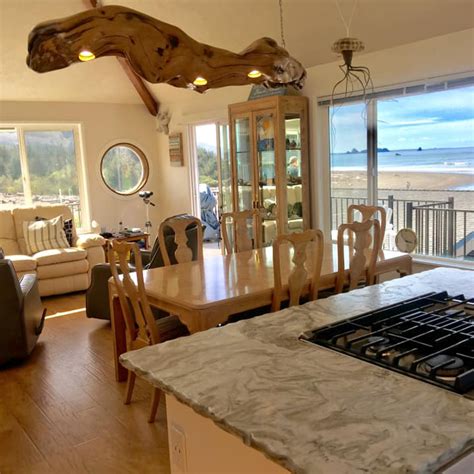 dining brookings oregon