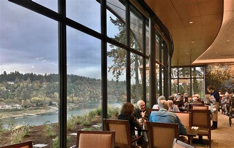 dining eugene oregon