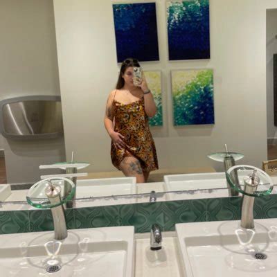 dirtykelsie OnlyFans leaked content