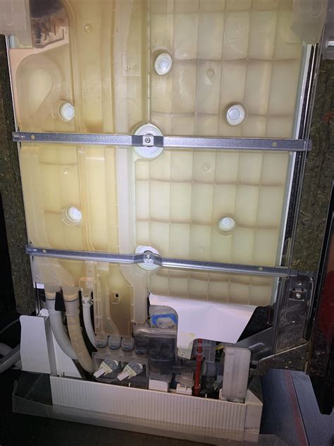 diskmaskin tar inte in vatten