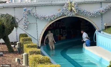 disneyland nude