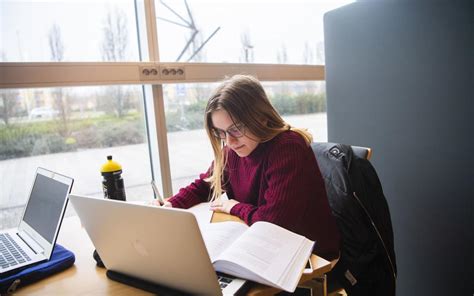 distansutbildning halmstad