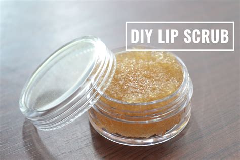 diy lip scrub with vanilla extract