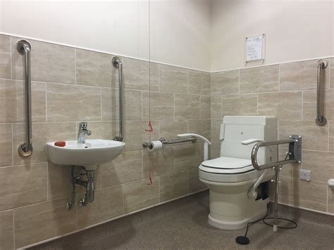 do rest areas have handicap bathrooms north carolina?