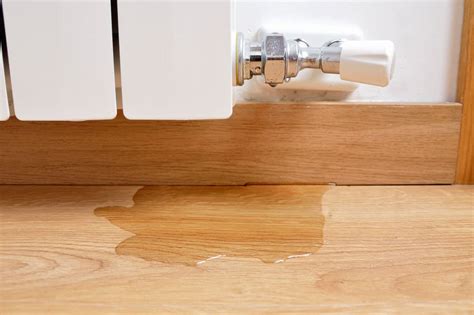 does homeowners insurance cover water leaks from upstairs bathroom?