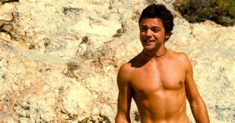 dominic cooper nude