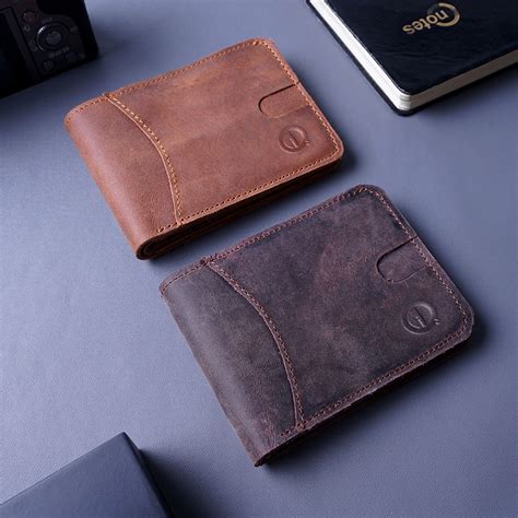 dompet kulit pria minimalis