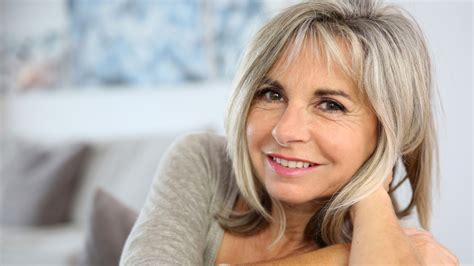 donna mature singles