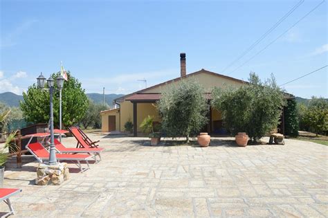 donoratico case in affitto