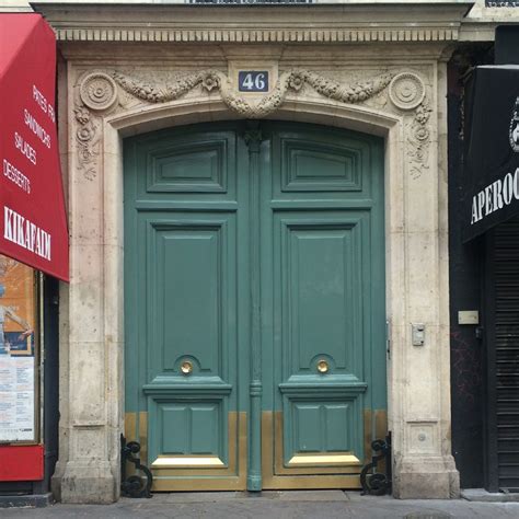 doorways of paris