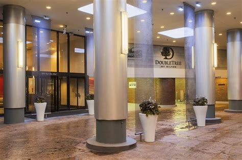 doubletree 300 e ohio chicago
