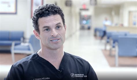 Dr Deriek Greene