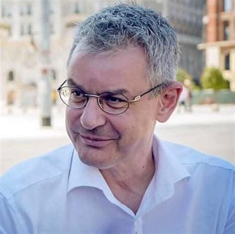 dr sam vaknin biography samples