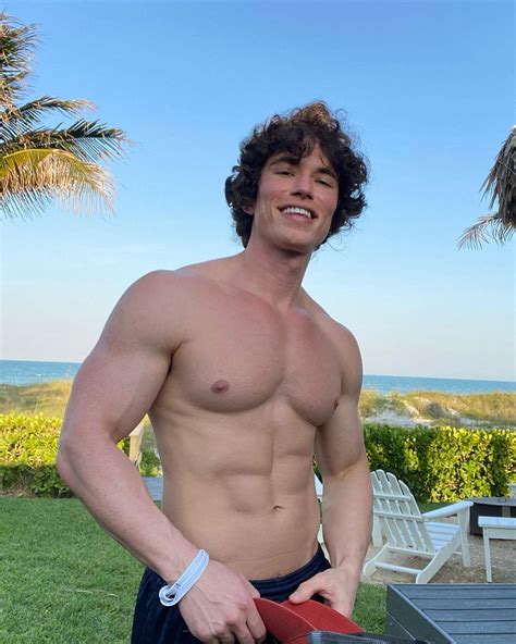 dr tyler hendricks nude