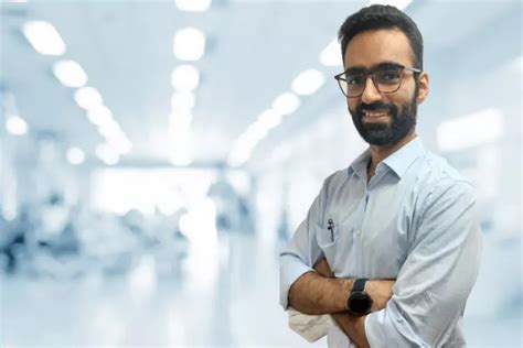 Dr Vikrant Khanna