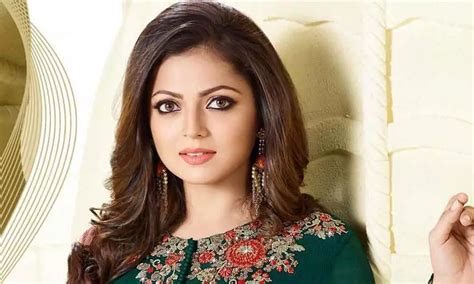 drashti dhami height and age