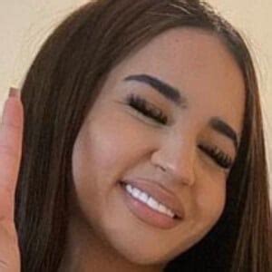 dreamgena nudes