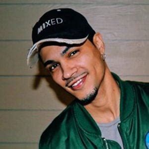 dustin michael breeding age