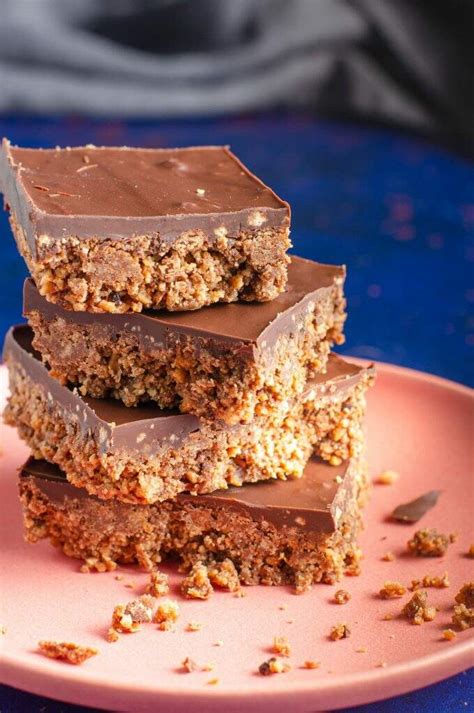 easy chocolate tiffin recipe (no bake) - Lost in Food