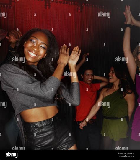 ebony nude dancing