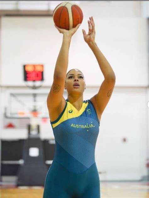 ecambage nude