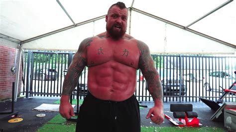 eddie hall six pack