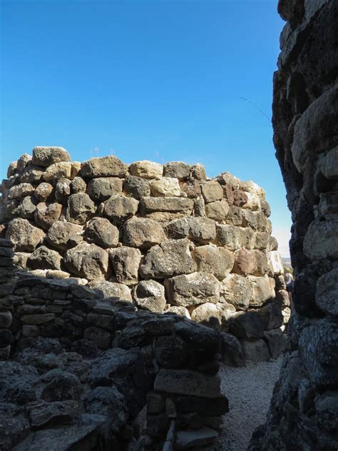 Edificio Megalitico Della Sardegna