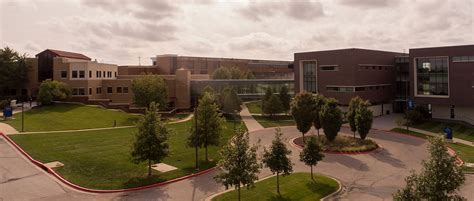Jul 13, 2023 · The University of Kansas Edwards Campus Jay