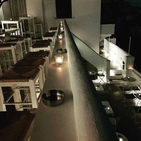 ein bar will nach oben