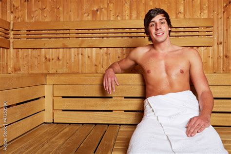 ein mann sauna