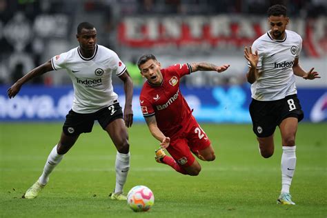 Bundesliga: Leverkusen zittert, Frankfurt patzt - Sport - SZ.de