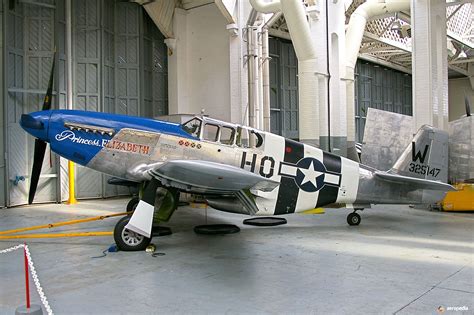 El North American P-51B Mustang: Innovación y Dominio Aéreo en la II Guerra Mundial