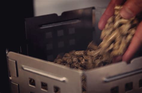 elda med halmpellets