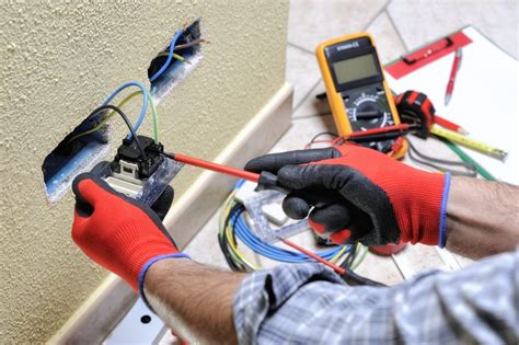 Full Download Electrical Wireman Basic Course 