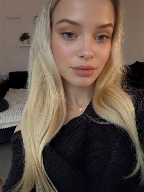 elinablonde nude