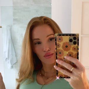 elizabeth ostrander onlyfans
