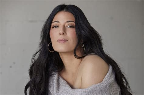 elizabeth tabish nude