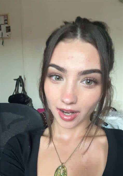 elizabrowne nude