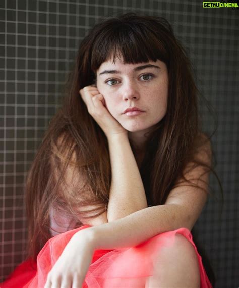 ella lee nude