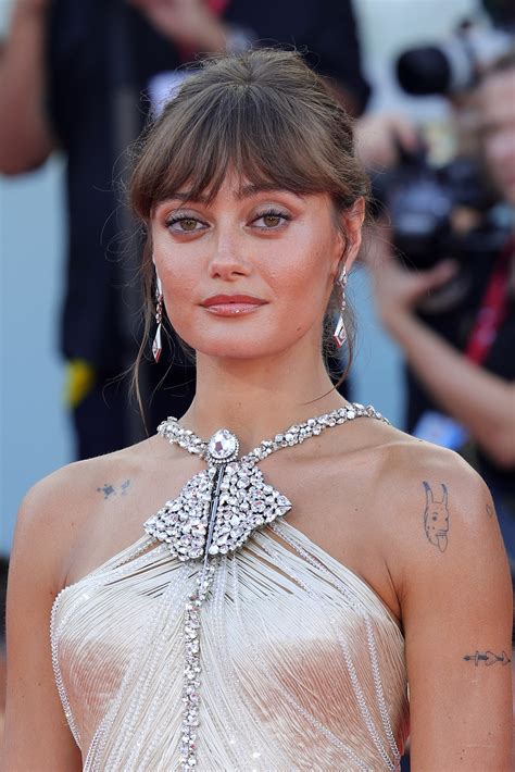 ella.purnell nude