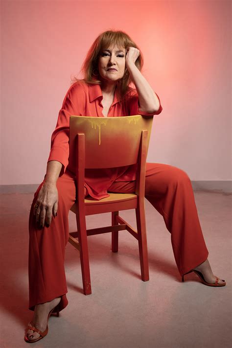 elli paspala biography examples