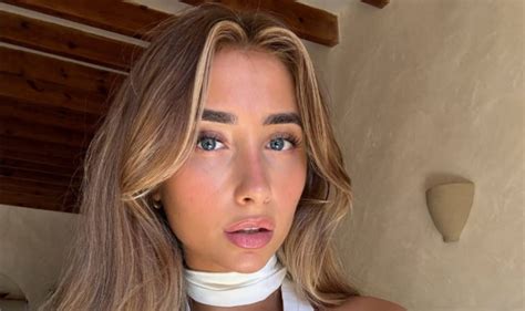 ellieemoore OnlyFans leaked content