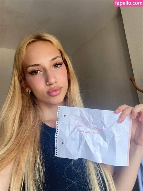 elliegxo creator profile